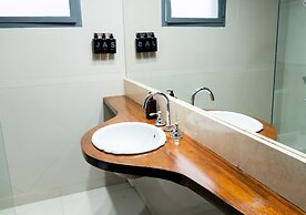 Moreno 820 by DOT Suites