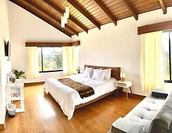 Quito Airport Suites