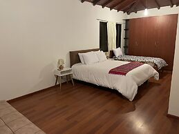 Quito Airport Suites