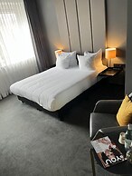 Hotel Glow
