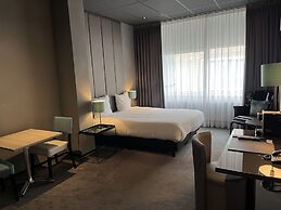 Hotel Glow