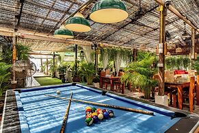 Echo Beach Hostel