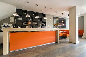 The Amsterdam Canal Hotel