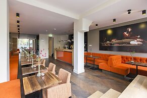 The Amsterdam Canal Hotel