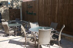 The Three Horseshoes Hotel