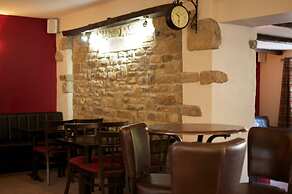 The Three Horseshoes Hotel