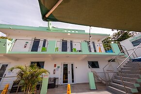 Casa Verde Hotel - Steps to the Beach | Pool, Restaurant & Bar