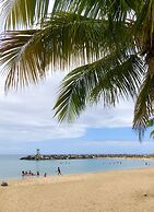 Casa Verde Hotel - Steps to the Beach | Pool, Restaurant & Bar