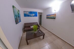 Casa Verde Hotel - Steps to the Beach | Pool, Restaurant & Bar