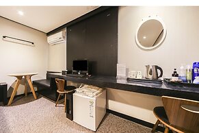 Elysee Hotel