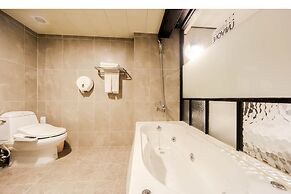Elysee Hotel