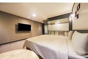 Elysee Hotel