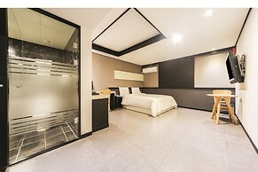 Elysee Hotel