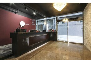 Elysee Hotel
