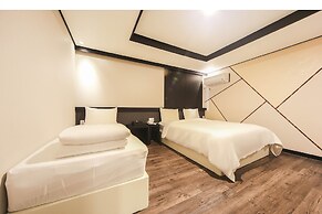 Elysee Hotel