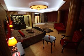 Grand Corner Hotel - Boutique Class