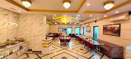 Foxoso Taj View Hotel