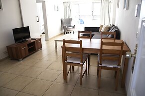 Sun Hall Beach Hotel Apts.