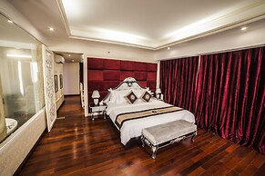 Moonlight Hotel Hue
