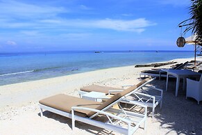 MAHAMAYA Gili Meno