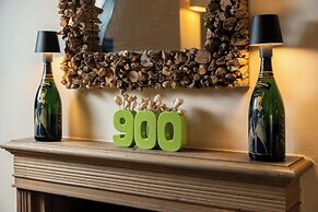 Hotel 900