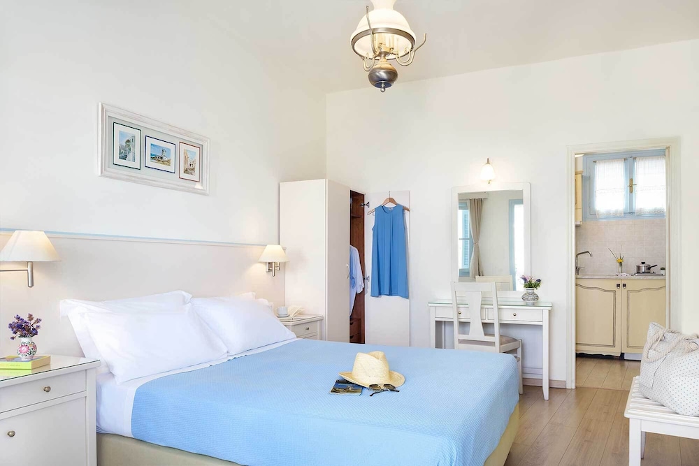 Perigiali Hotel