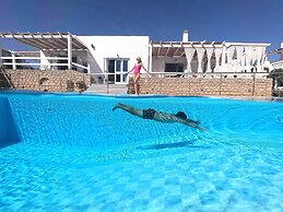 Perigiali Hotel