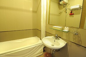 Hue Nino Hotel