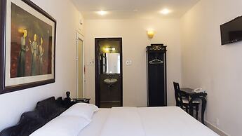 Hue Nino Hotel