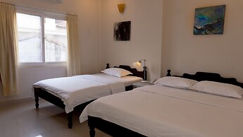 Hue Nino Hotel