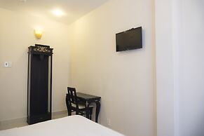 Hue Nino Hotel