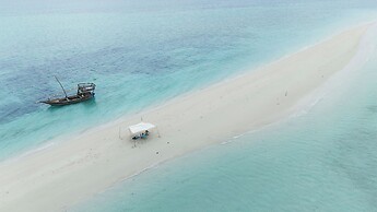 Zanzi Resort