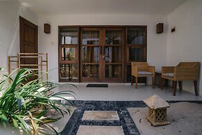 Tír na nÓg Beachfront Resort