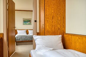 FF&E Hotel Dania