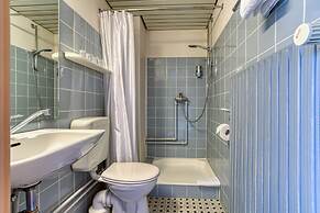 FF&E Hotel Dania