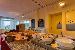 FF&E Hotel Dania