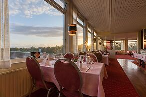 FF&E Hotel Dania