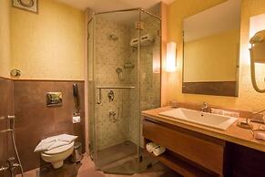 Deltin Suites