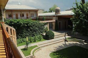 Malika Classic Hotel