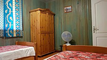 Vaianae Lodge