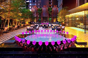 W Guangzhou