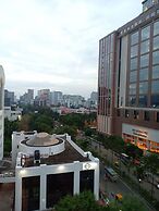 Monotel Luxury Business Hotel
