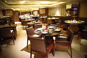Monotel Luxury Business Hotel