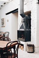 Naughtons Hotel