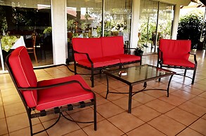 Manutara Hotel