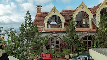 Saphir Dalat Hotel