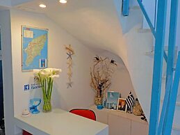 Vivian Studios