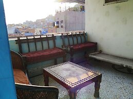 Yogi Guest House