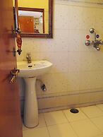 Yogi Guest House