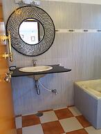 Yogi Guest House